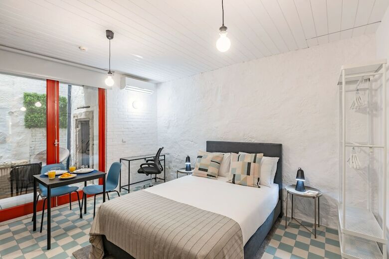 Apartamentos Victorias Studios - Cl�rigos