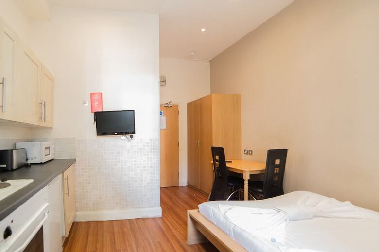 Apartamentos Imperial Court Studios