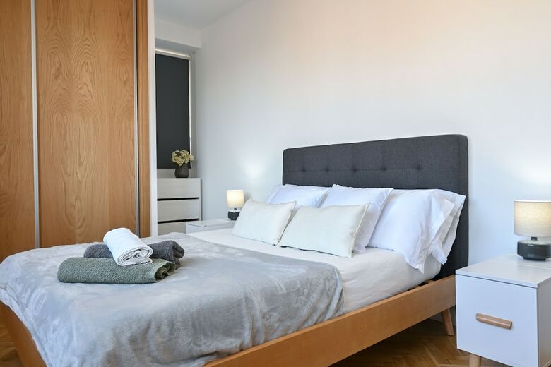 M Sil2 Bonito Apartamento De Dos Dormitorios A P
