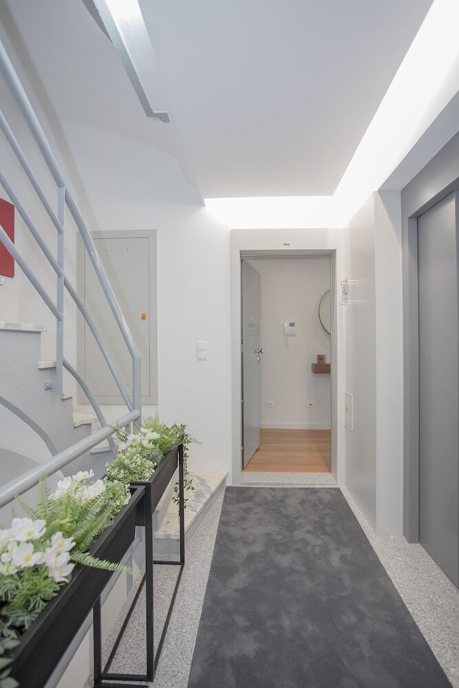 Liiiving - Luxury River View Apartment III
