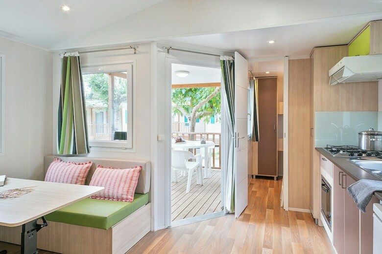 Camping Castell Montgr�