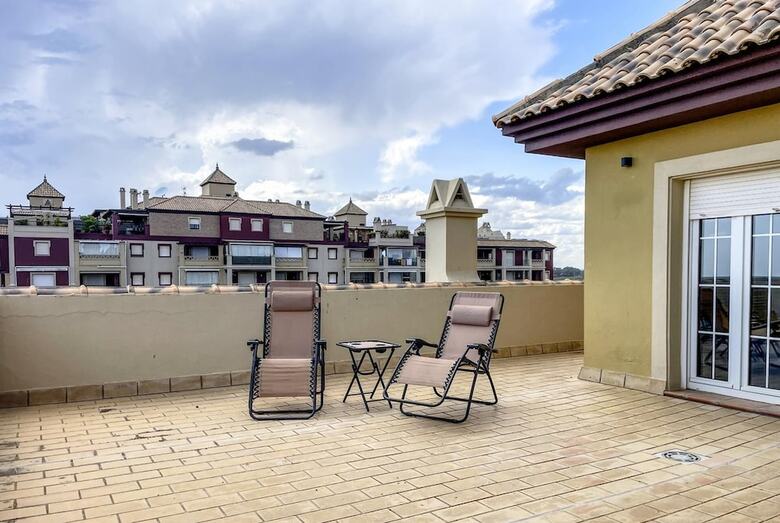 Luxury Front Line Apartment In Isla Canela Beach