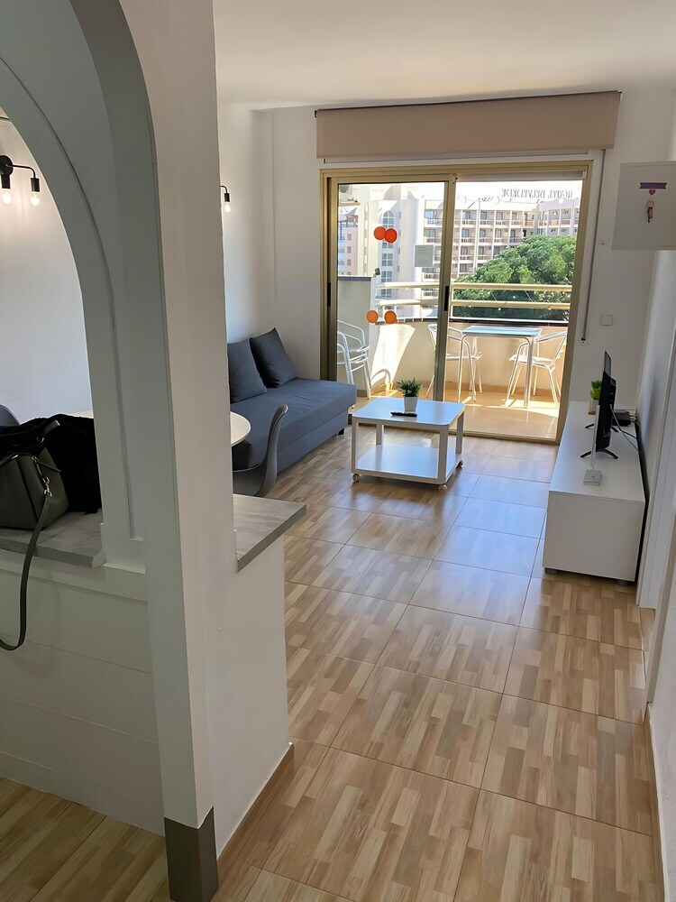 Apartamentos 520 � Golden Coast Paradise