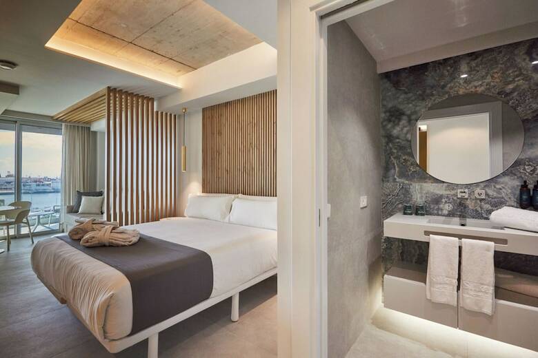 Silken Atlantis Suite ? Holiday Homes