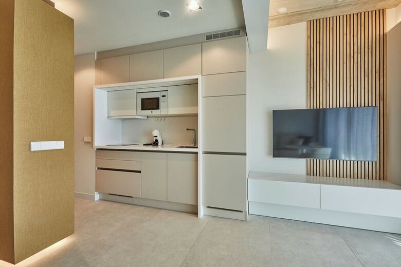 Silken Atlantis Suite ? Holiday Homes