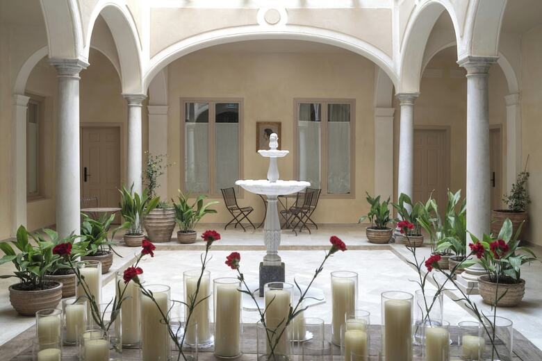 Aparthotel Ra�ces Alameda Casa Palacio