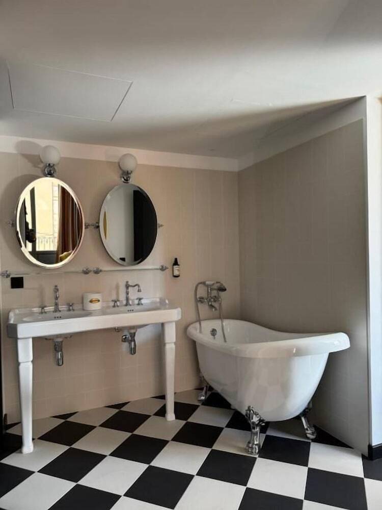 Hotel Divino By Fimedhotels