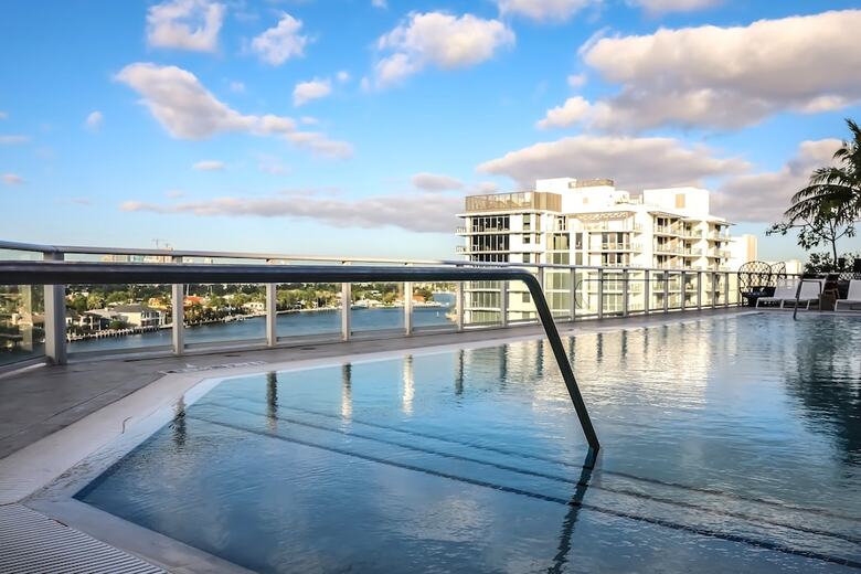 Hotel Kimpton Shorebreak Fort Lauderdale Beach Resort By Ihg