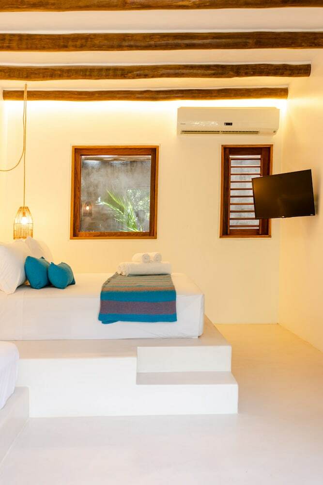 Caf� Jeri Hotel - Adults Only