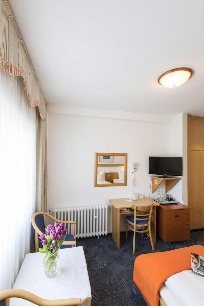 Hansa Hotel