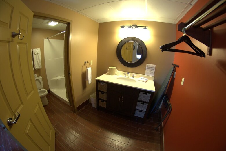 Put In Bay Victory Station Hotel