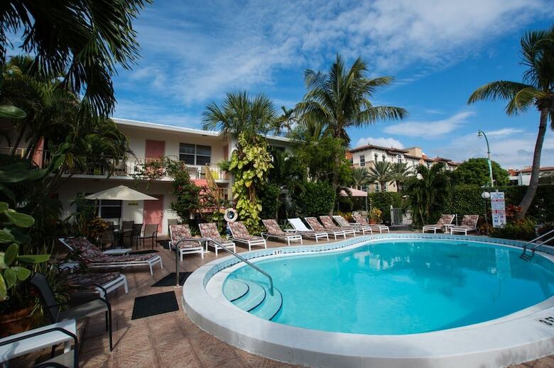 Hotel Shore Haven Resort Inn