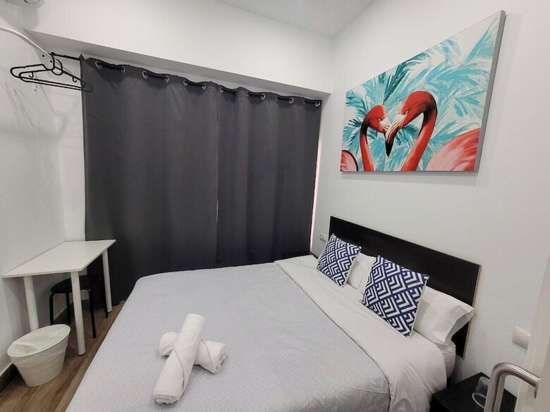 Hotel Ayz Elcano - Auto Check-in Property