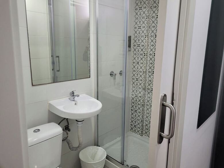 Hotel Ayz Elcano - Auto Check-in Property