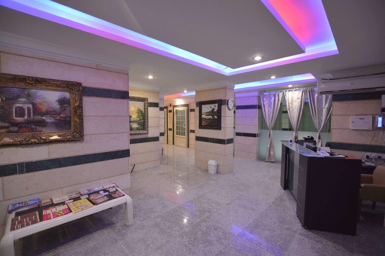 Aparthotel Leader Apartments 1