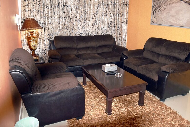 Aparthotel Leader Apartments 1