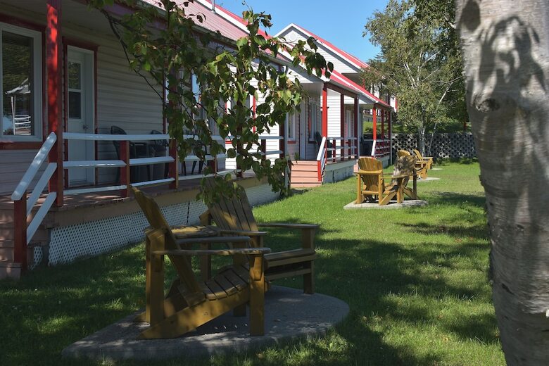Hotel Motel Les Chalets Bo-fleuve