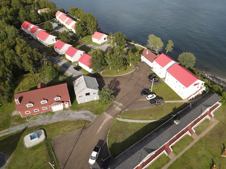 Hotel Motel Les Chalets Bo-fleuve