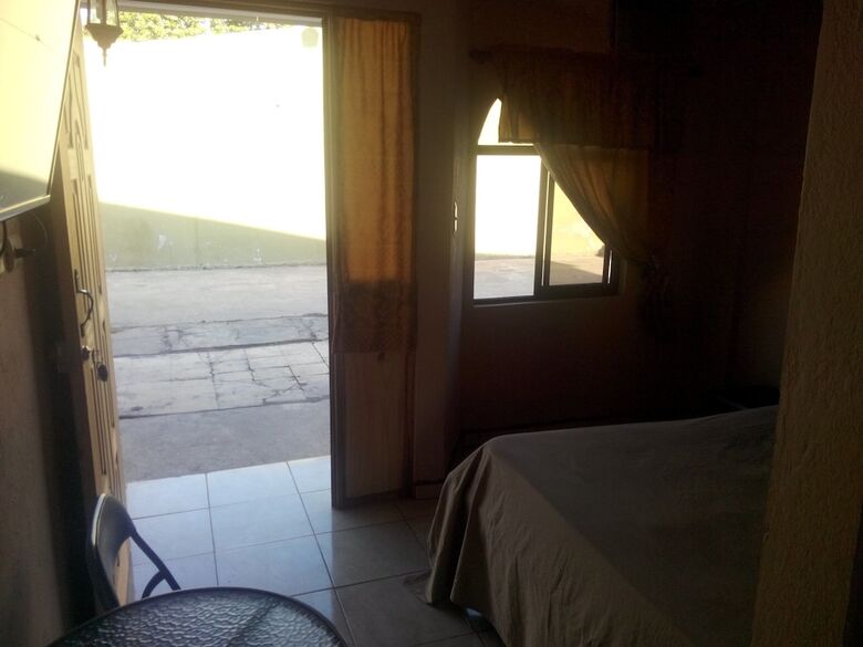 Hotel Cabinas Madeleine