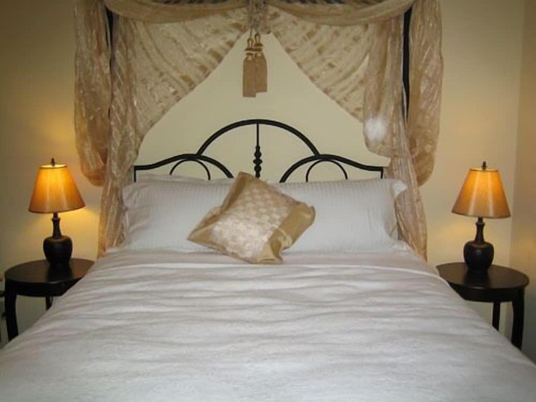 Bed & Breakfast Orchid Inn And Ginger Restaurant
