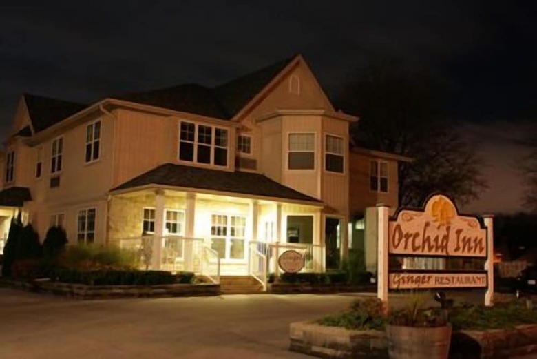 Bed & Breakfast Orchid Inn And Ginger Restaurant