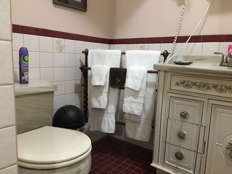 Posada Homeport Inn And Tavern