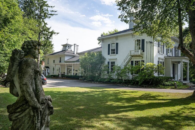Posada Homeport Inn And Tavern