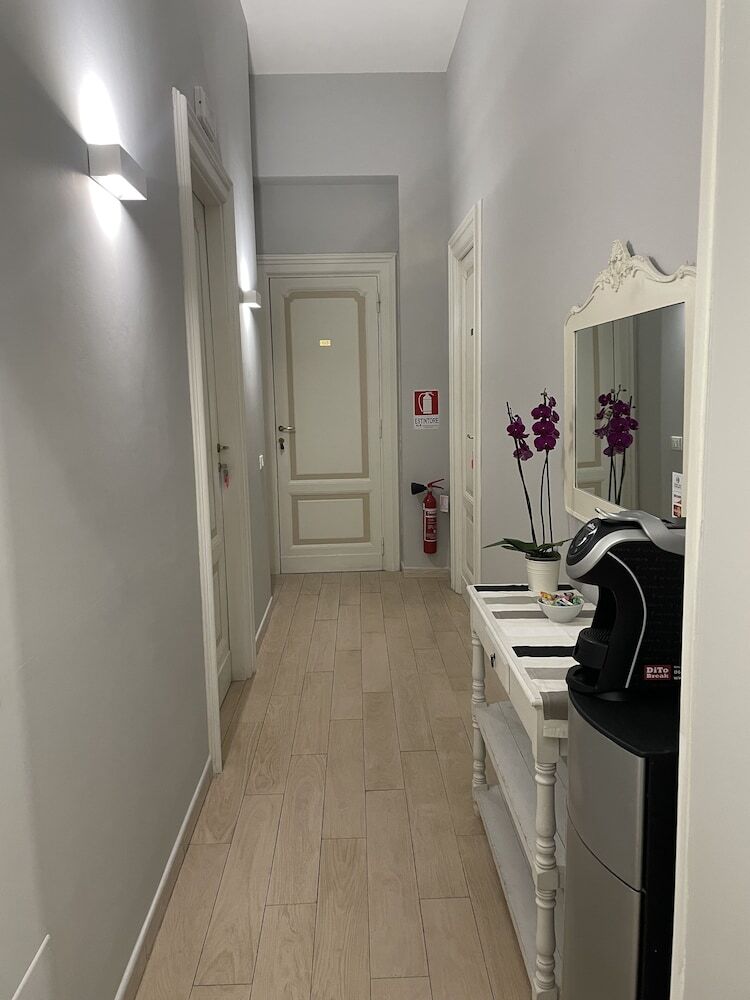 Ad Cavour Luxury Rooms
