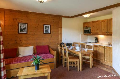 Aparthotel Les Alpages De Val Cenis By Resid&co