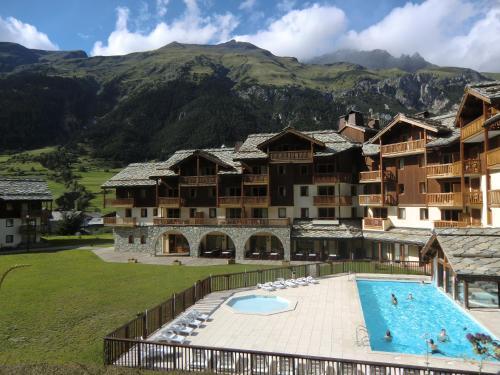 Aparthotel Les Alpages De Val Cenis By Resid&co