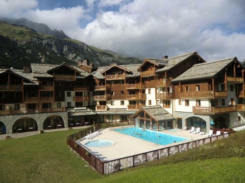 Aparthotel Les Alpages De Val Cenis By Resid&co