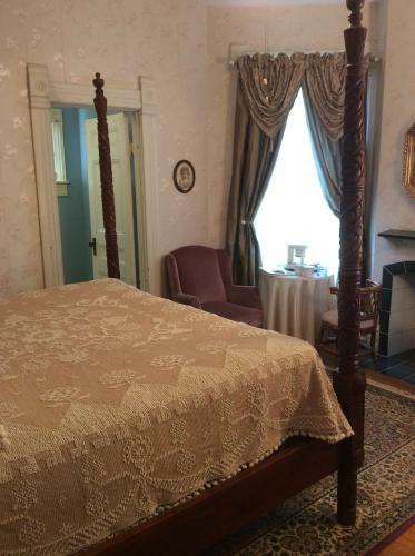 Grand Avenue Bed And Breakfast