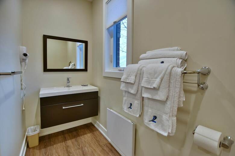 Hotel The Landing - Extended Stay Quarters