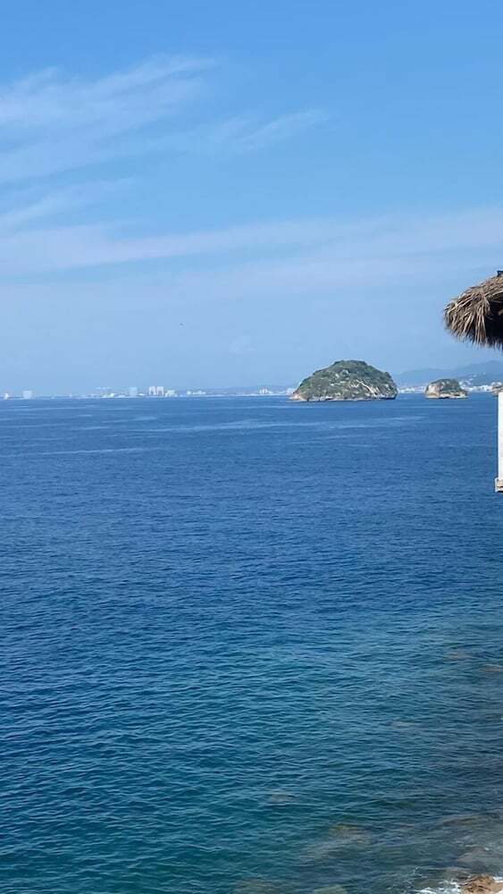 Aparthotel Traditional Sierra Leon Oceanfront Rooms