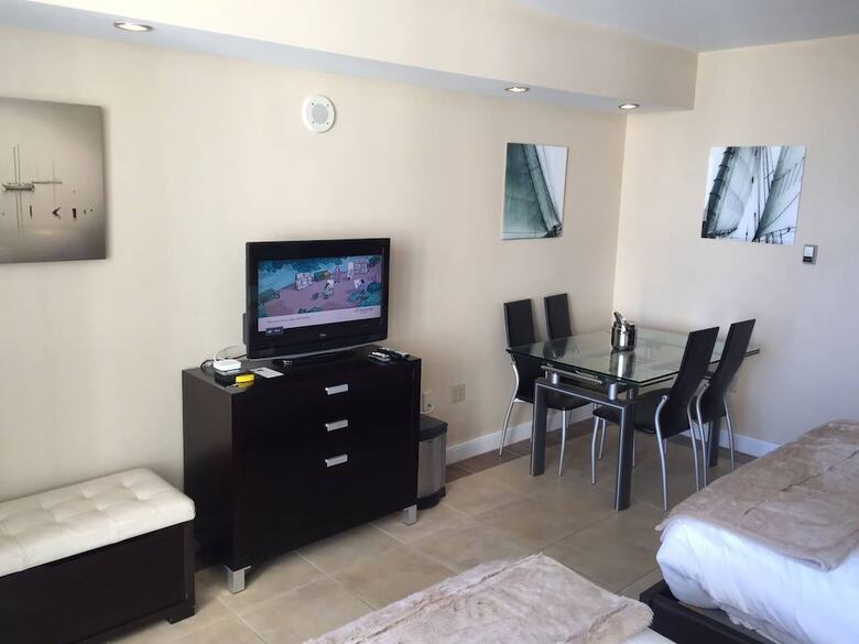 Apartamentos Ocean Million Dollar View Studio + Balcony #3