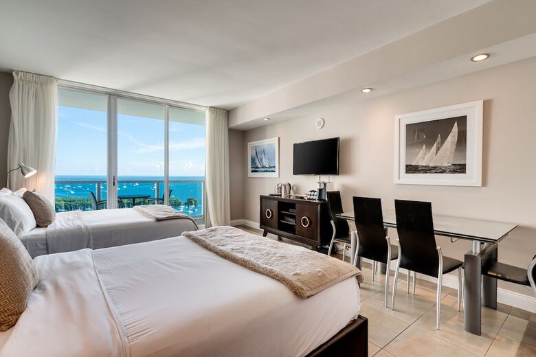 Apartamentos Ocean Million Dollar View Studio + Balcony #3