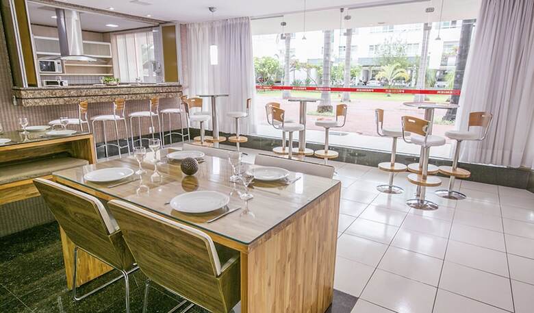 Hotel Premier Residence Hplus Long Stay