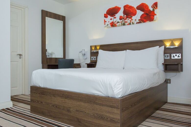 Langley Guest House