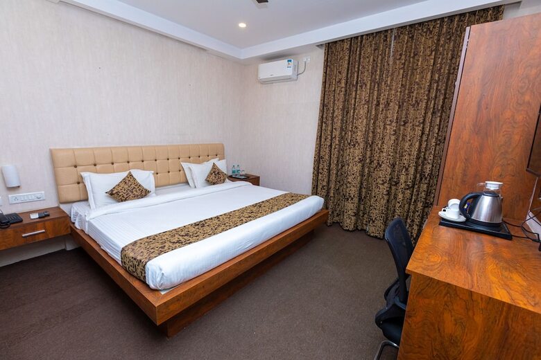 Hotel Vera By Bisque Brookefield
