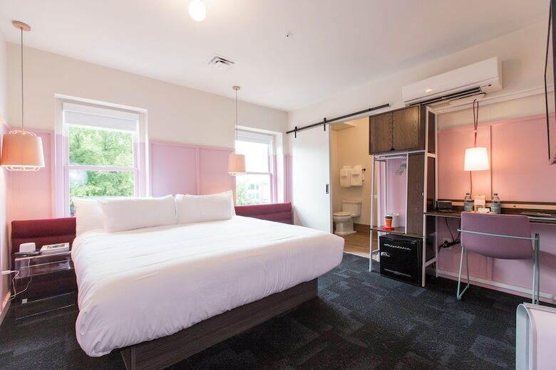 Hotel The Russell Nashville