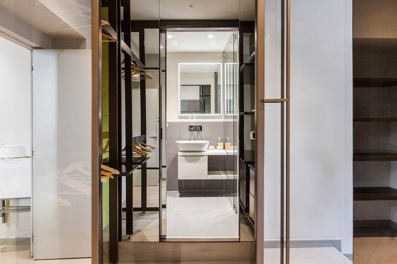Easyhomes - Duomo Suites & Apartments