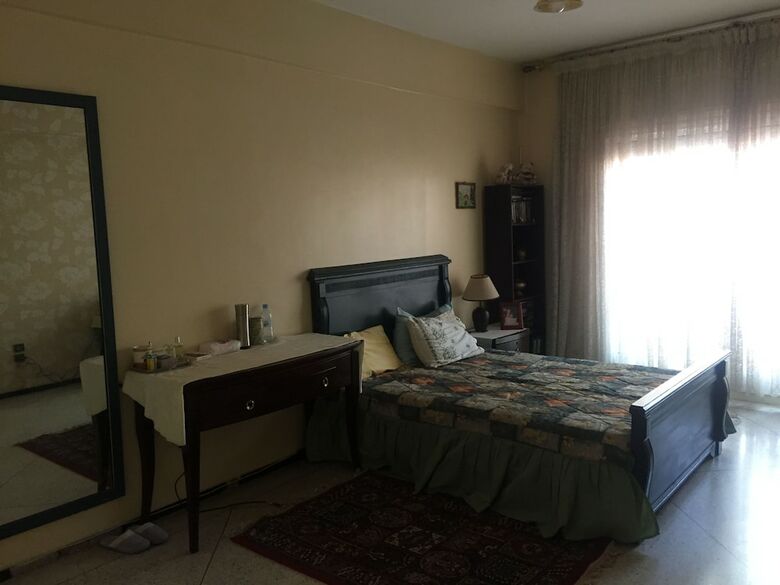 Room-property In A Quiet Area Close To T
