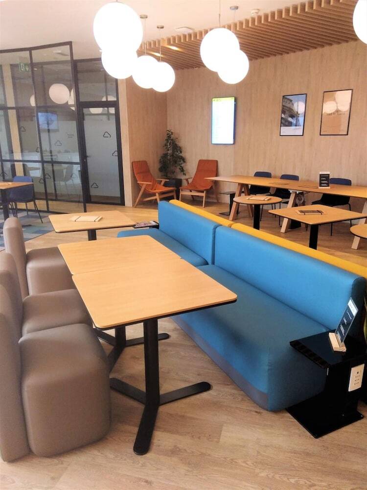 Hotel Air Rooms Rome Airport By Hellosky