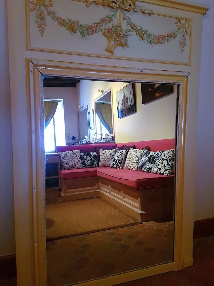 Bed & Breakfast Le Caf� Du Village