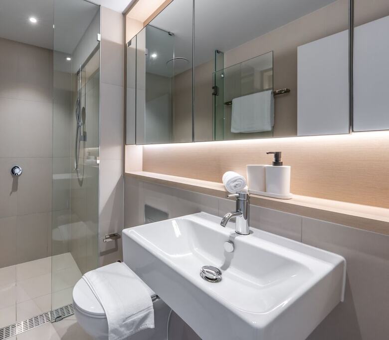 Melbourne Private Apartments - Collins Wharf Waterfront, Docklands