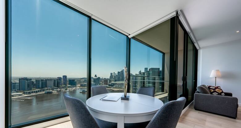 Melbourne Private Apartments - Collins Wharf Waterfront, Docklands