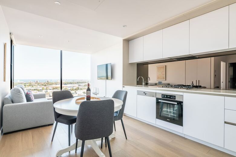 Melbourne Private Apartments - Collins Wharf Waterfront, Docklands