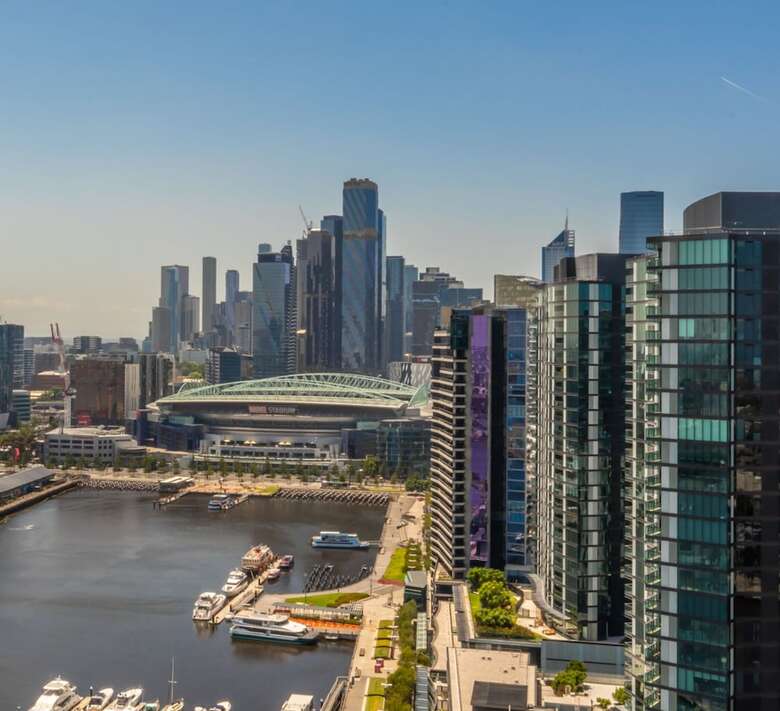 Melbourne Private Apartments - Collins Wharf Waterfront, Docklands