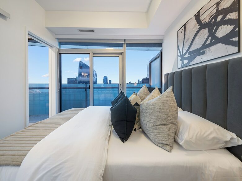 Aparthotel Stallion Suites Opp Cn Tower & Scotiabank Arena