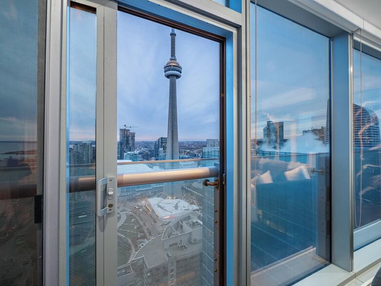 Aparthotel Stallion Suites Opp Cn Tower & Scotiabank Arena